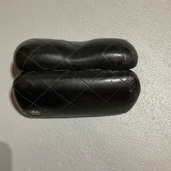 Quilted Logo Leather Sunglasses Glasses Black Case Only
